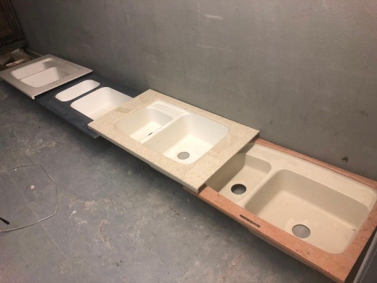 SOLID SURFACE SINK DISPLAY UNITS