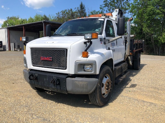 2006 GMC 7500 BRIDGE TRUCK (Lynchburg VDOT # R08381)