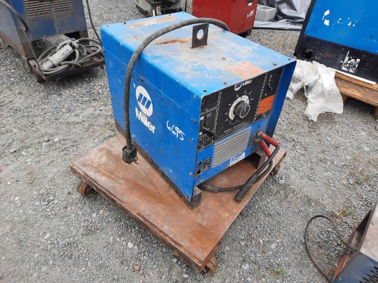 MILLER AC/DC ARC WELDER