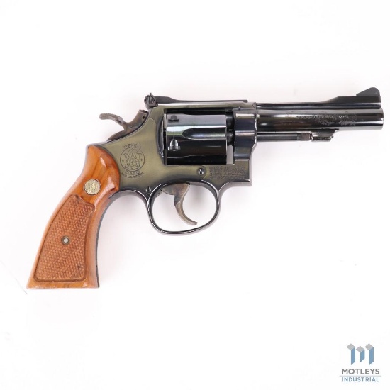 Smith & Wesson 15-4 38 Special