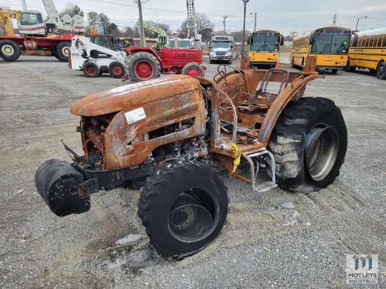 2019 Mahindra 2555 Tractor