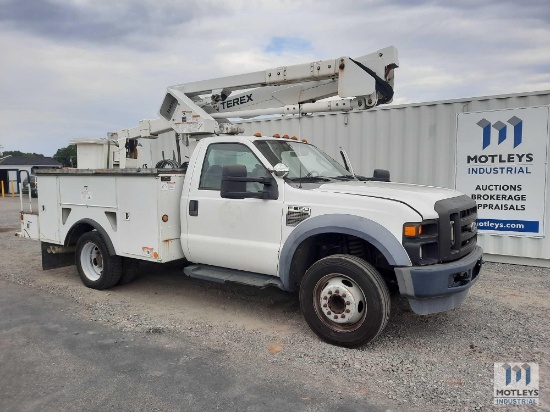 2010 Ford F550 Bucket Truck