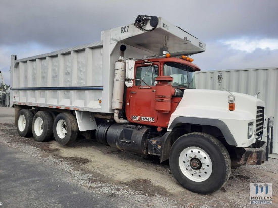 1999 Mack Tri Axle RD6885 Dump Truck