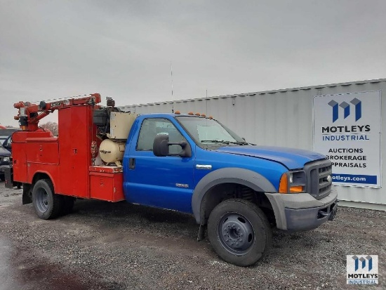 2005 Ford F550 Service Truck