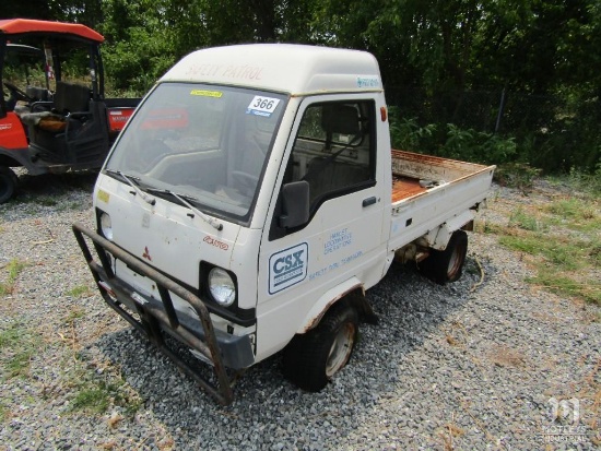 Mitsubishi 4WD Truck