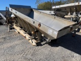 2011 Henderson Spreader With Stand