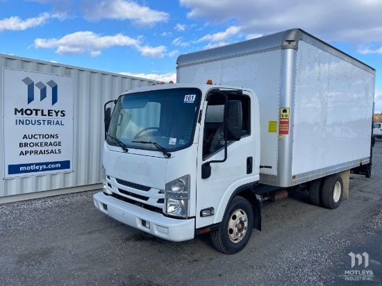 2016 Isuzu 14' Box Truck