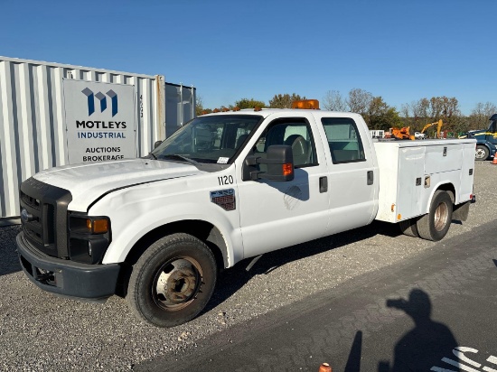2008 Ford F-350 XL Super Duty Crew Cab Utility Truck