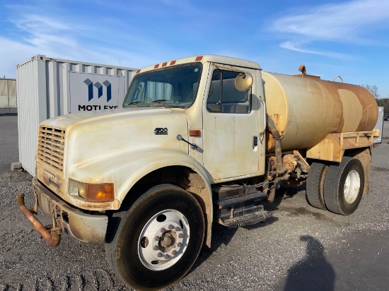 2000 International 4700 Water Truck