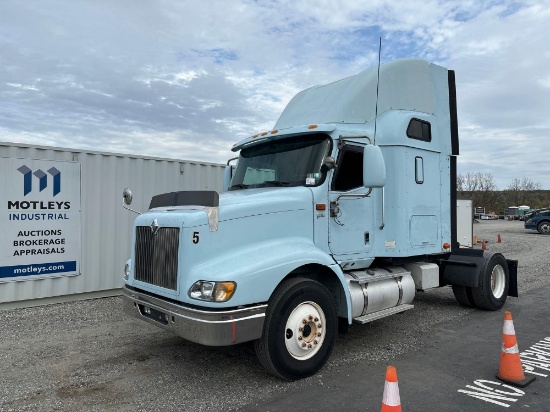 2006 International 9200i Sleeper S/A Road Tractor