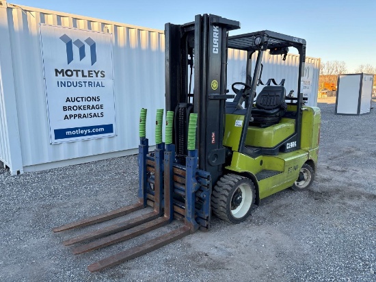 2016 Clark CGC40 Forklift