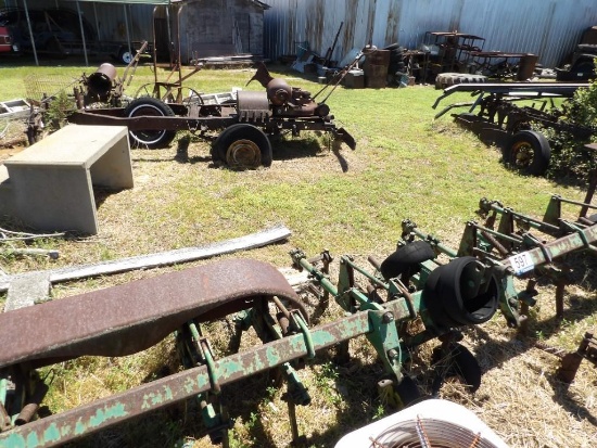 John Deere 12' 3 Point Hitch Row Plow