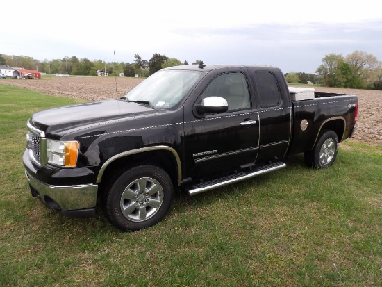 2011 GMC Sierra 1500 4x4 Pickup Truck