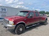 Ford F350 Super Duty Crew Cab Pickup Truck