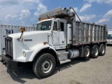 2005 Kenworth T800 Tri Axle Dump Truck