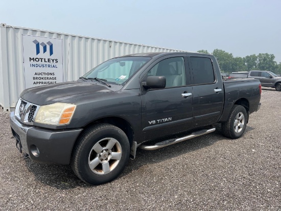 2006 Nissan Titan SE FFV 4x4 Crew Cab Pickup Truck