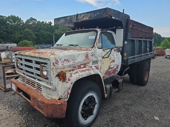 1977 GMC 6500 S/A Dump Truck