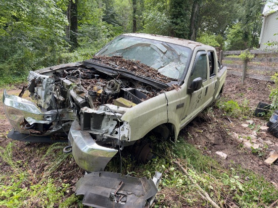 2002 Ford F250 Super Duty 4x4 Crew Cab Pickup Truck