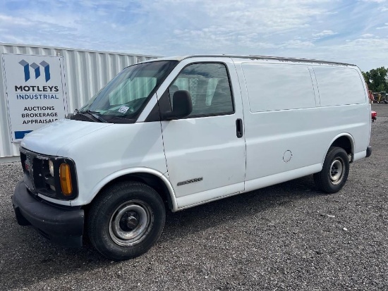 2000 GMC Savana 2500 Cargo Van