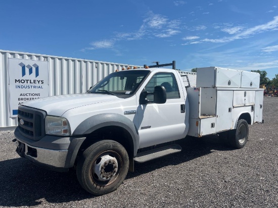 2005 Ford F550 XL Super Duty Service Truck