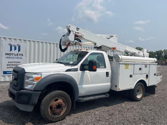 2014 Ford F550 SD Altec Bucket Truck
