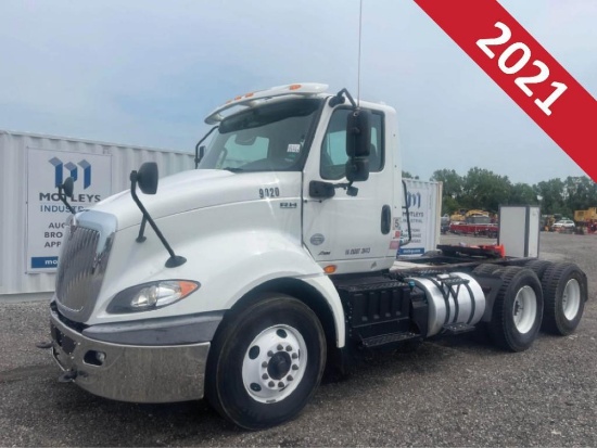 2021 International RH613 T/A Daycab Road Tractor