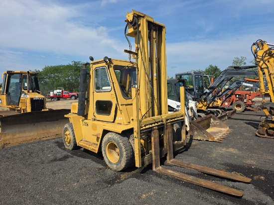 1988 Caterpillar V150 Forklift Forklift