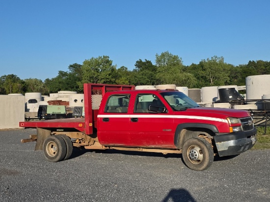2006 Chevrolet 3500HD S/A Crew Cab Flatbed Truck