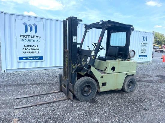 Clark C500 Forklift Van