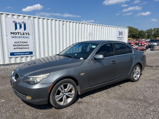 2010 BMW 5 Series 528i xDrive Sedan