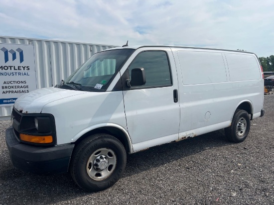 2013 Chevrolet Express 2500 Cargo Van