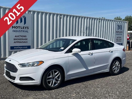 2015 Ford Fusion SE Sedan