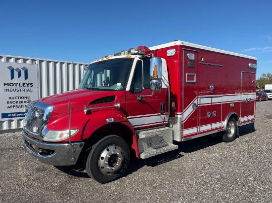 2013 International DuraStar 4300 Ambulance