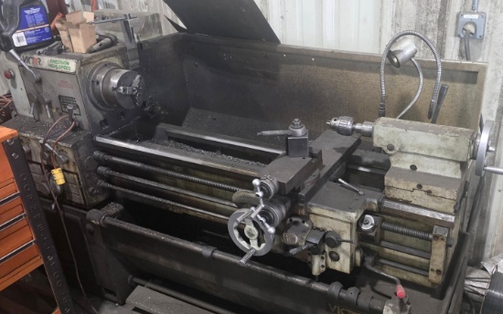 Victor 1640B Precision High-Speed Lathe