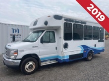 2019 Ford E450 Super Duty Starcraft Allstar S/A 12-Passenger Shuttle Bus