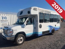 2019 Ford E450 Super Duty Starcraft Allstar S/A 12-Passenger Shuttle Bus