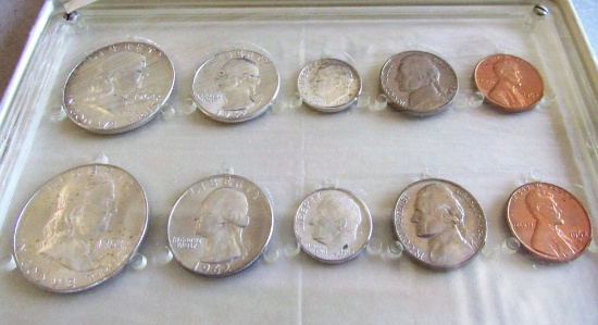 1962 MINT SET IN PLASTIC DISPLAY HOLDER