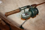 Vintage Early Heddon Spin Cast Reel no.220 & orig. Rod Heddon Pal