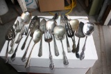 (19) 19 Pc. Lot Serving Pieces