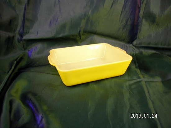 Pyrex Yellow Baking Dish