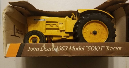 John Deere 1963 Model 5010i Toy Tractor