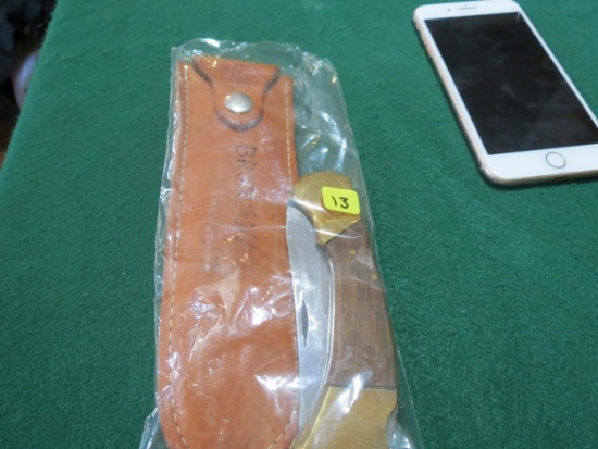 Knife and leather case