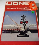 Lionel Automatic Crossing Gate and Signal