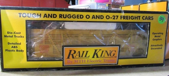 Rail King Union Pacific Yellow & Silver Semi-Scale Stock Car
