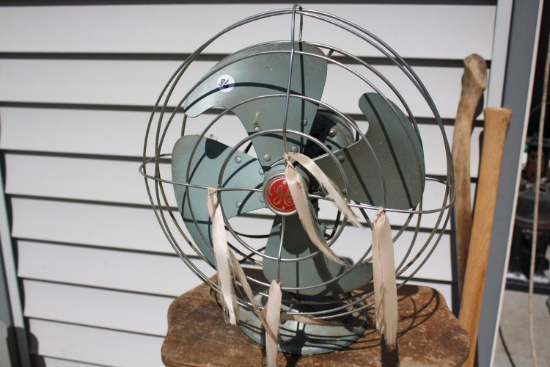 GE Oscillating Fan