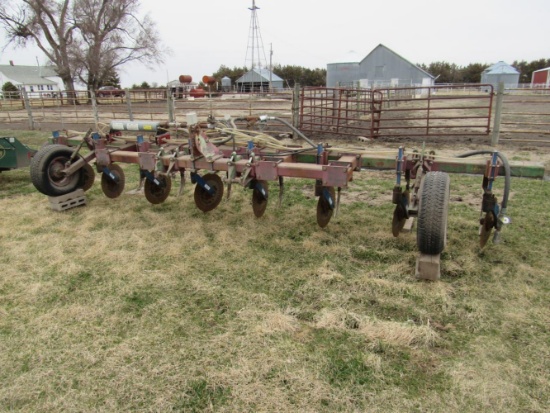 Anhydrous 8 Row 30" spacing Applicator with Hiniker contoller