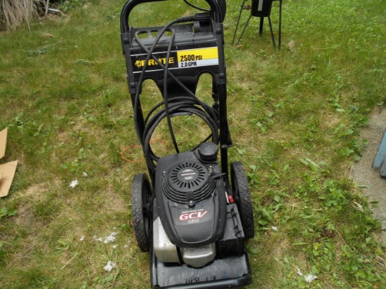 GVC 2500 Psi Power Washer