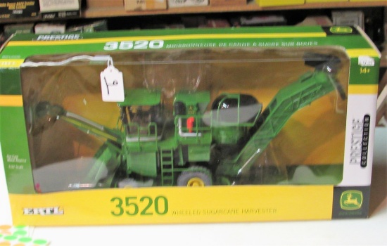 John Deere 352 Harvester