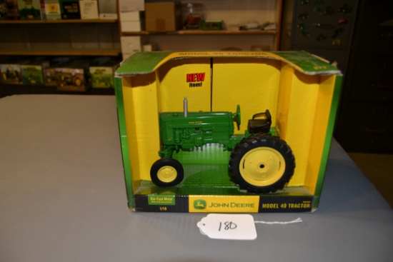 diecast JD "40" tractor  W/box