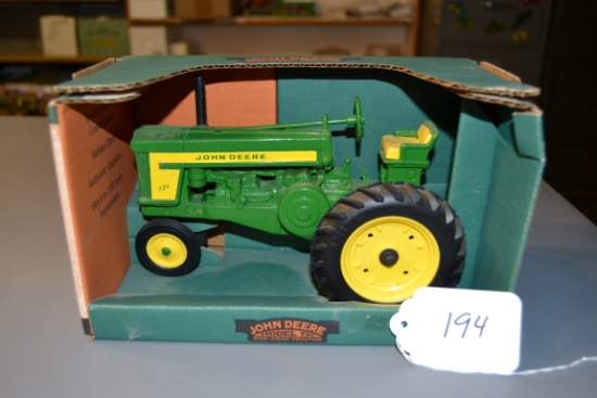 diecast JD "720" row crop tractor  W/box